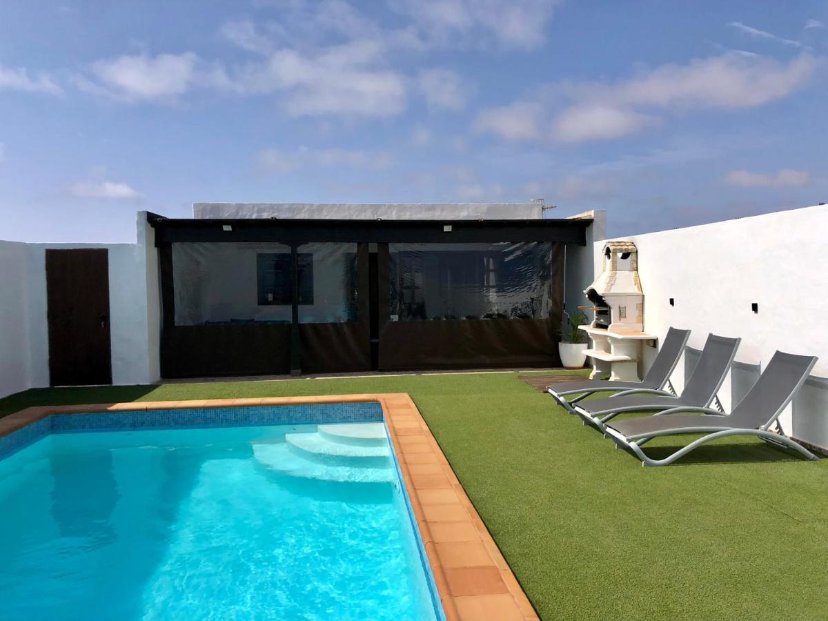 Villa Miriam Tinajo Exterior photo
