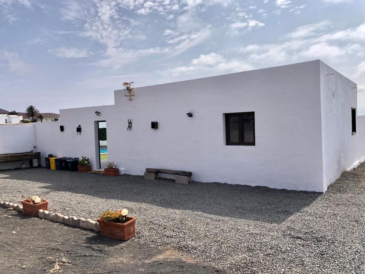 Villa Miriam Tinajo Exterior photo